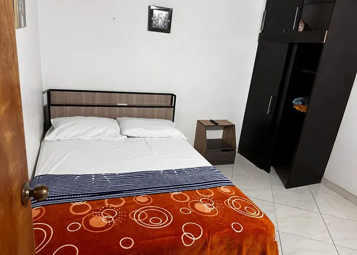 Aparta Suite Torre De Prado